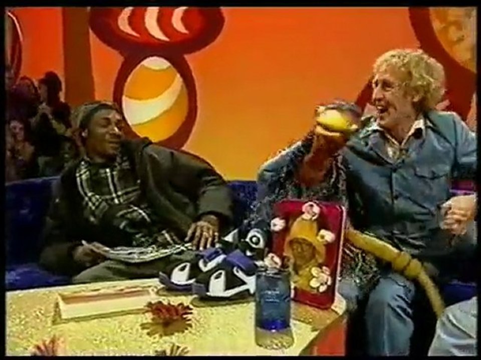 Snoop Dogg Fights Rod Hull and Emu