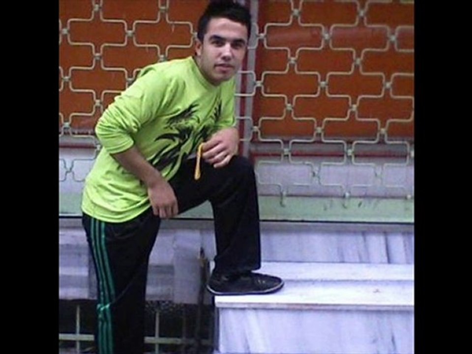 murat başaran gülümse anne sevdiğim kız başkasının mı olacak