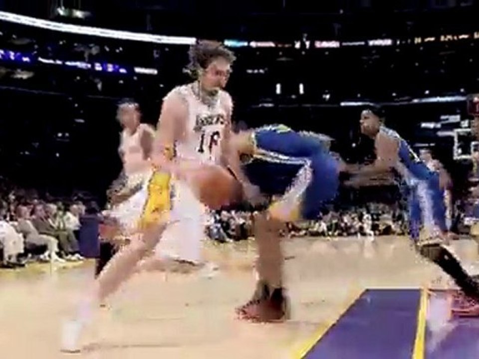 Pau Gasol powered the Lakers to a huge win over the Warriors