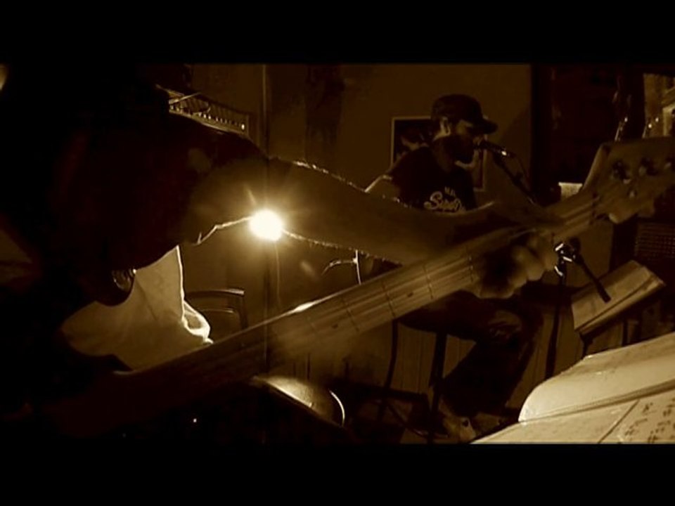 Creep (radiohead) en live acoustique à Petreto Bicchisano