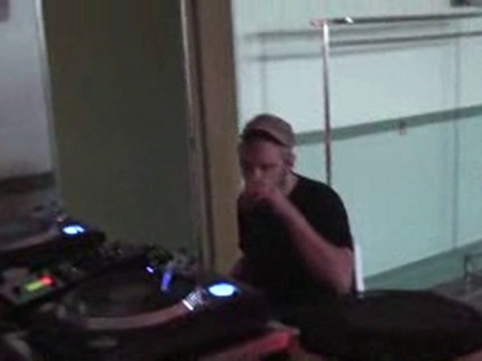 halloween tekno party