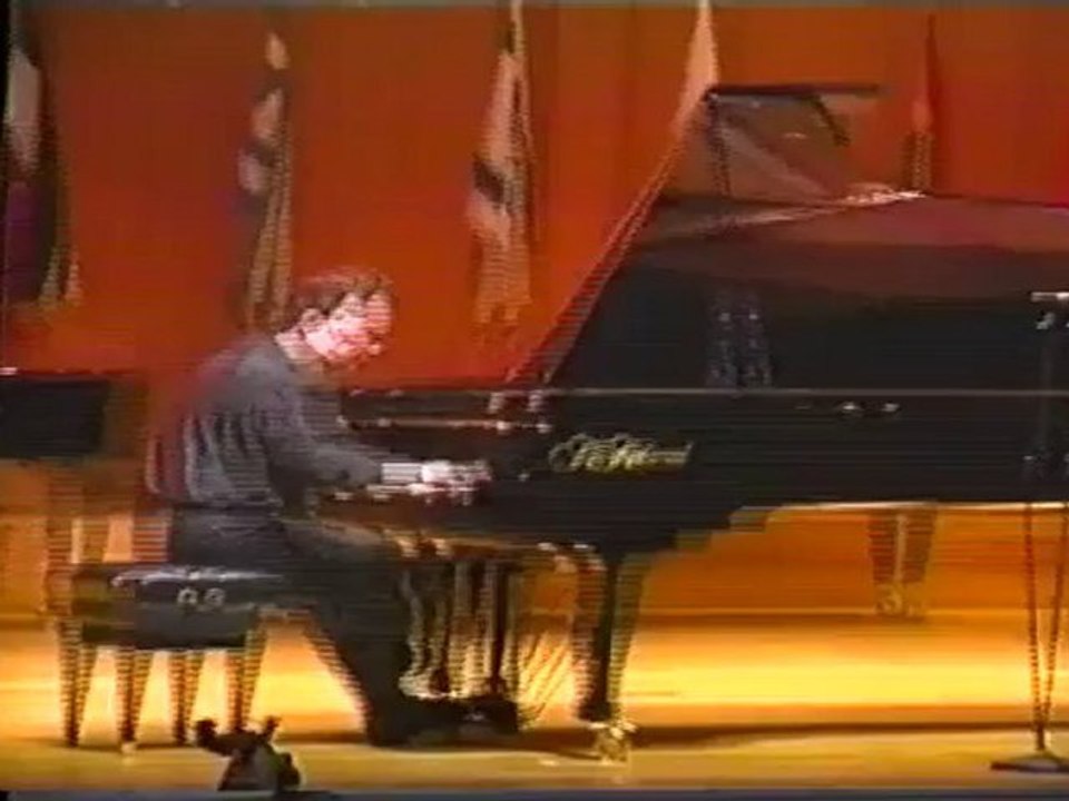 F. Chopin Etude op.10 n.1 C maj by Mehmet Okonsar
