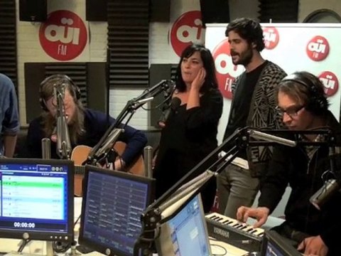 Bewitched Hands - Sea - Session Acoustique OÜI FM