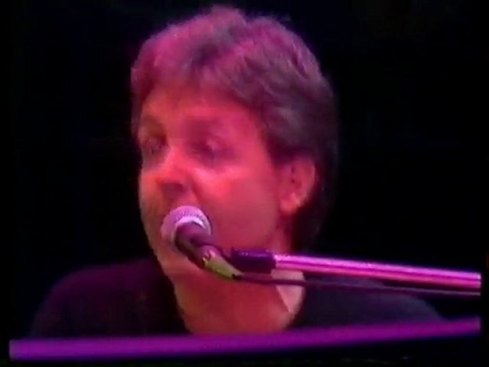PAUL McCARNTNEY LET IT BE LIVE ON STAGE LIVE AID (AGY)