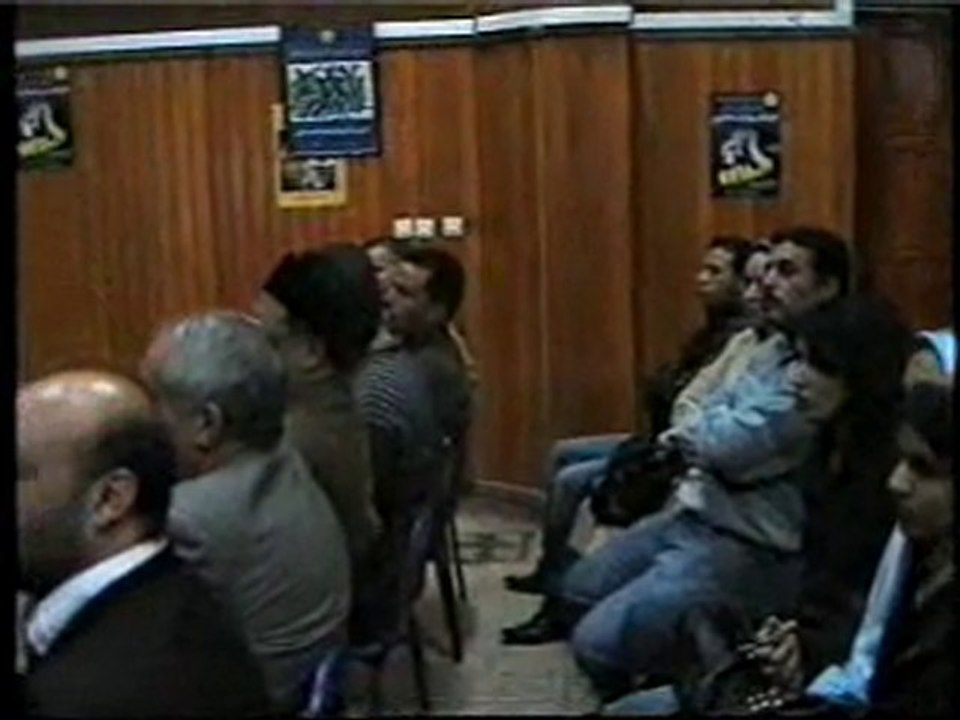 محمد طاقي في حفل توقيع اول كتاب له 2