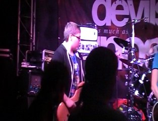 I'm Right Here Now - 30/10 - Death Doll's