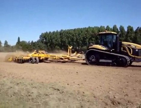 AGRISEM DISC-O-MULCH 12 METRES + Challenger
