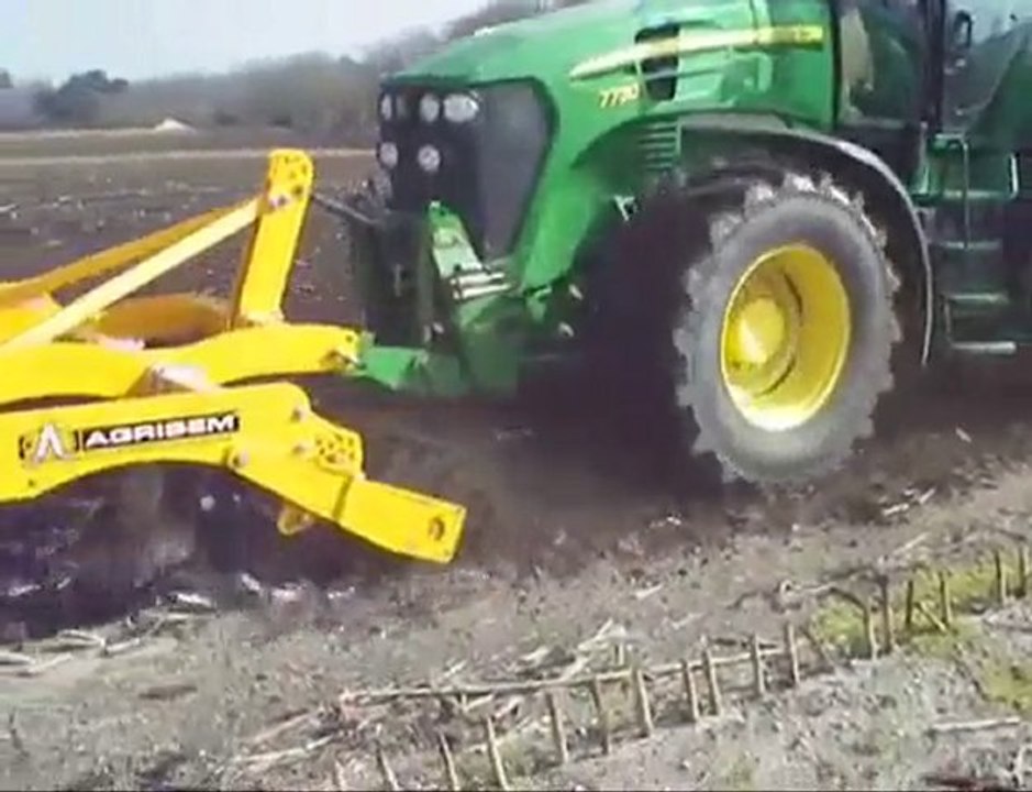 JOHN DEERE 7730 AVEC AGRISEM AGROMULCH FRONTAL + DISC-O-SEM
