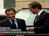 Sarkozy y Cameron suscriben acuerdos militares