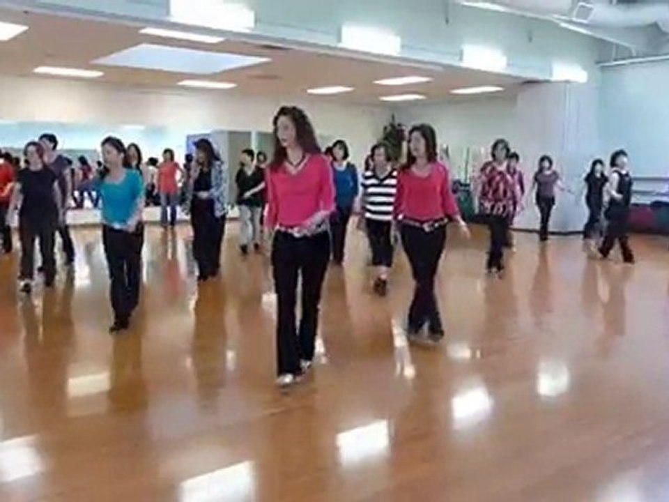 Never Walk Away Line Dance(Dance & Walk Through)