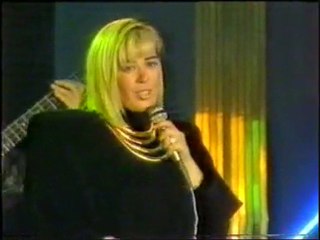 Zerrin Özer - BEN BUYUM ISTE video NOSTALJI