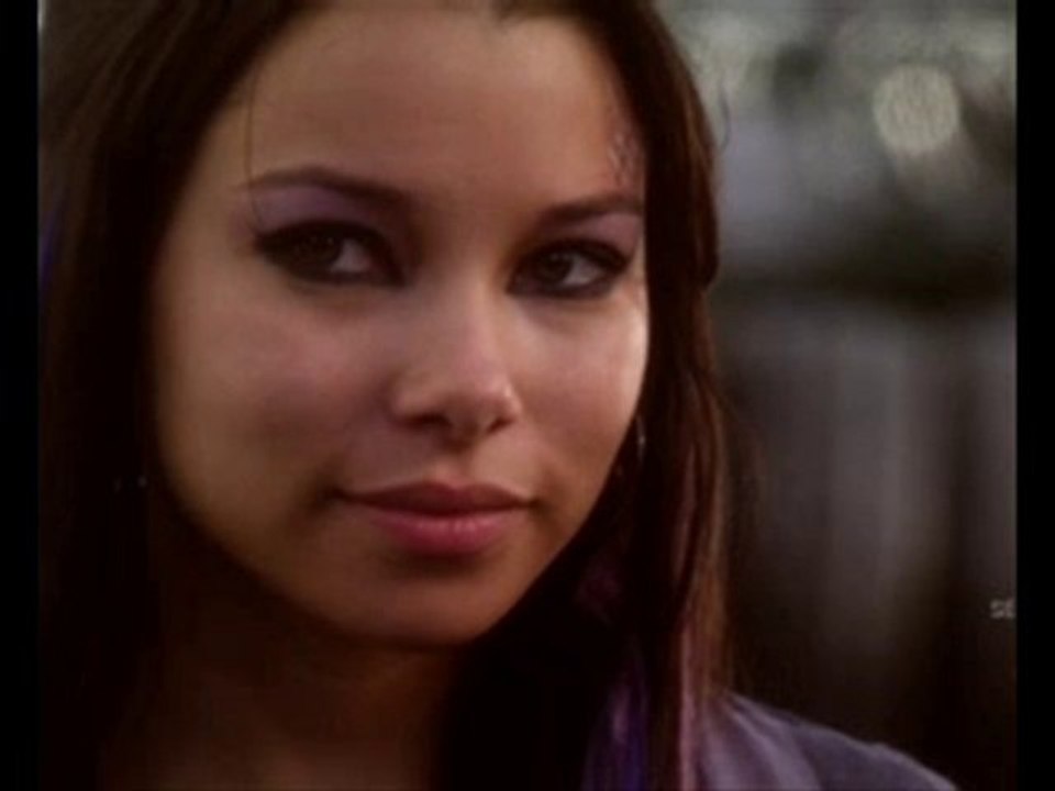 Watch Smallville (S10E07) Extend Preview