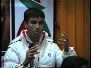 محمد طاقي في حفل توقيع اول كتاب له 3