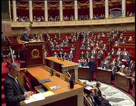 Questions au gouvernement du 3 novembre 2010 (A.CHASSAIGNE)