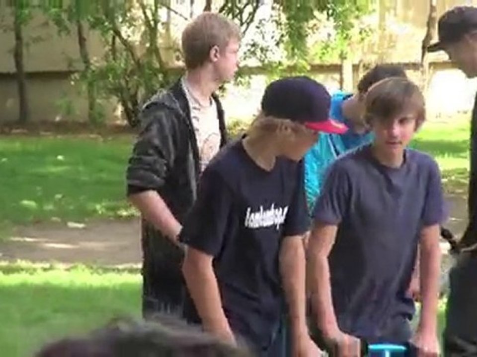 TROTTINETTE FREESTYLE STREET JAM DE LYON DU (9 OCTOBRE 2010)