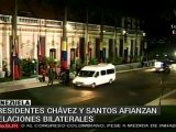 Presidente Chávez despide a su par colombiano, luego de reunión en el Palacio de Gobierno