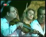 Burhan Öcal ve Turay Dinleyen – Harika Keman ve Darbuka şovu