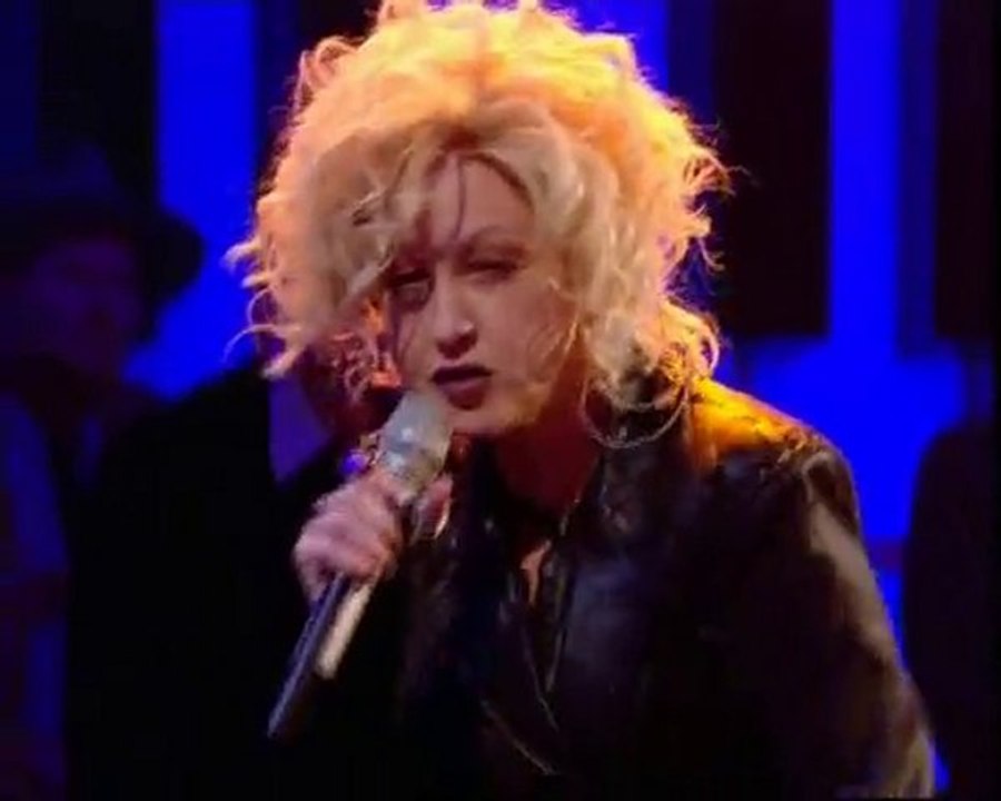 Cyndi Lauper - Shattered Dreams