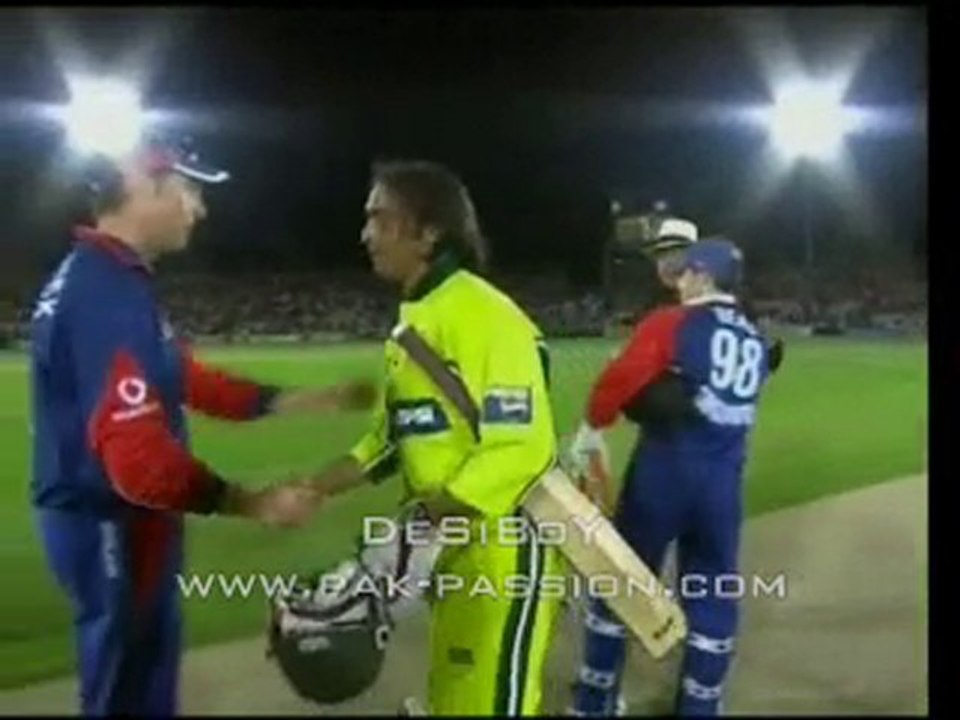 3rd ODI - Pak V Eng - 2006 - 5