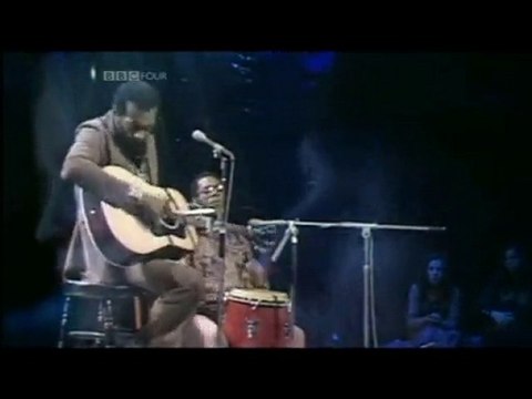RICHIE HAVENS HERE COMES THE SUN LIVE IN CONCERT (AGY)