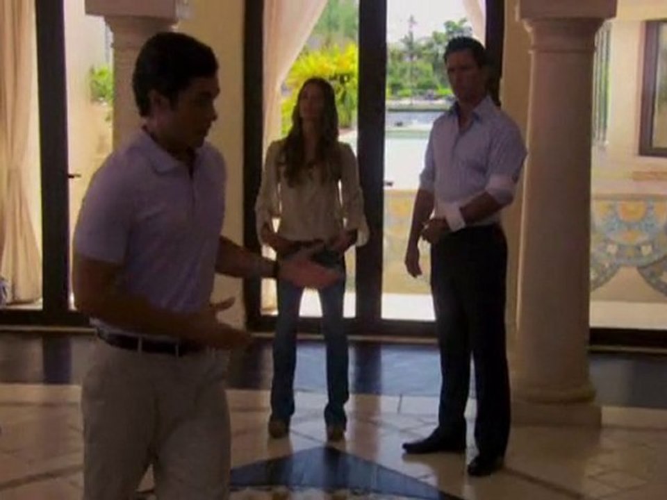 Scene #3 from Burn Notice - "Eyes Wide Open" 11/11