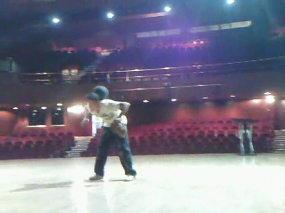 MooSe StreetBaLL FreestyLer ( Umit Ucur ) 2010