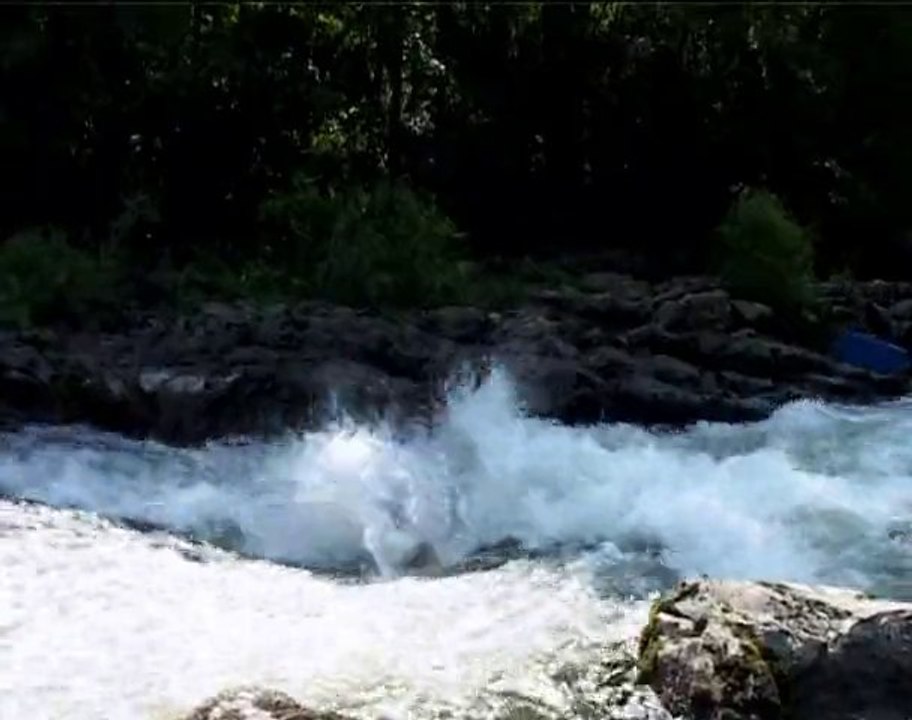 River Wave Bodyboarding
