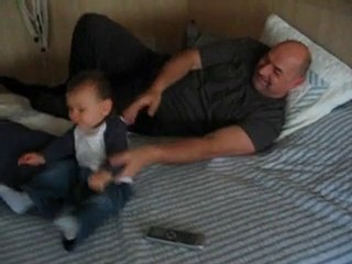 Corentin chez papy et mamy Trotte 2