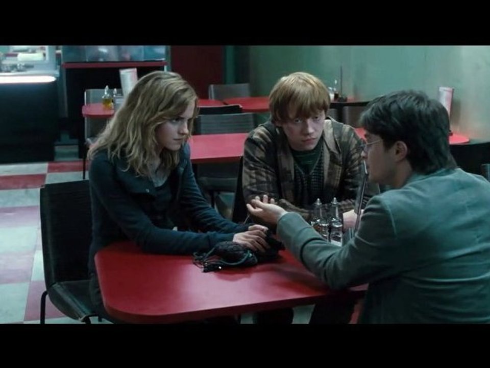 Harry Potter 7 - Extrait #3 - Cafe Attack [VO|HD]