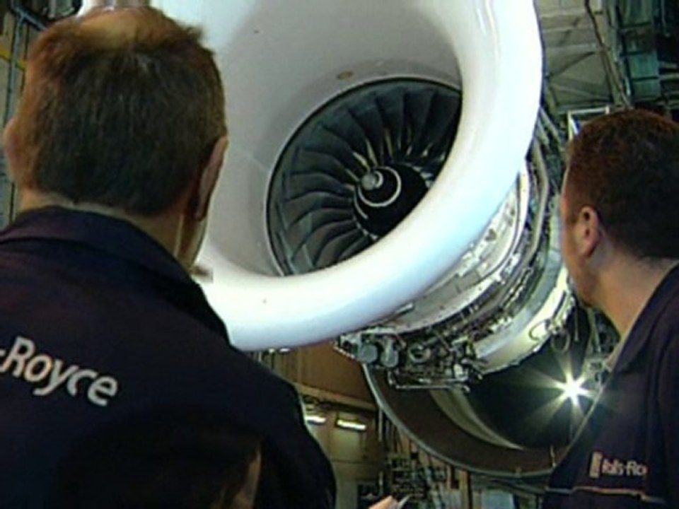 Second Qantas jet grounded after engine problems
