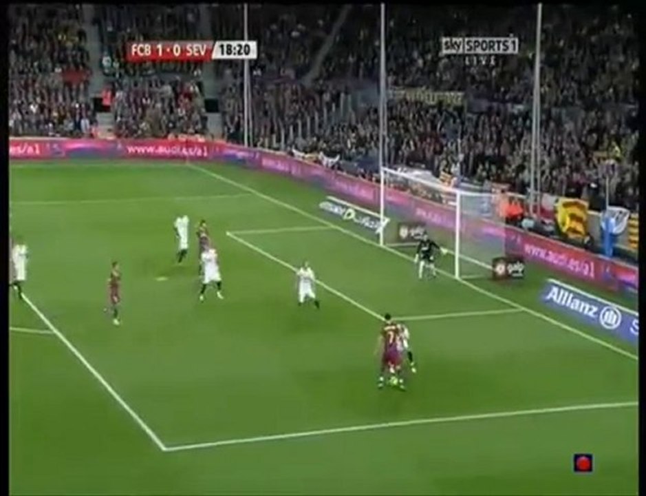 Xavi'den efsane pas!