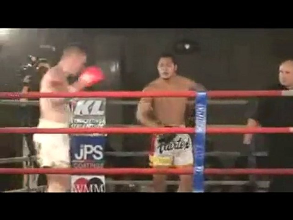 John Wayne Parr Vs. Yodsanklai 3