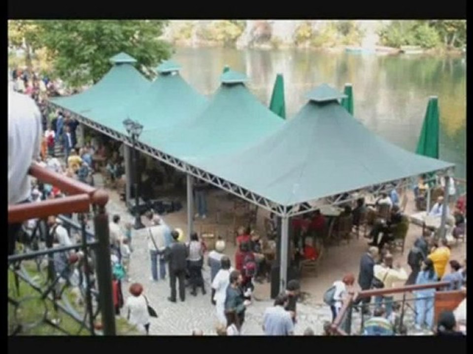 Uskup-Sevda sarkisi melihat gulses