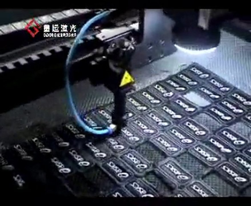 CCD Auto recognition multi-layer label laser cutting machine