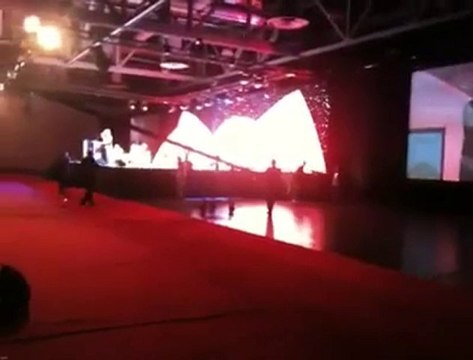 Maher Zain Emotional singing Ya Nabi Salam Alayka