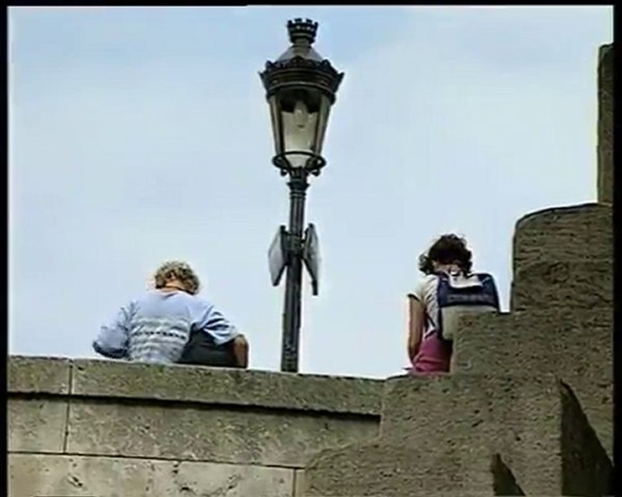 le plus petit pont de Paris