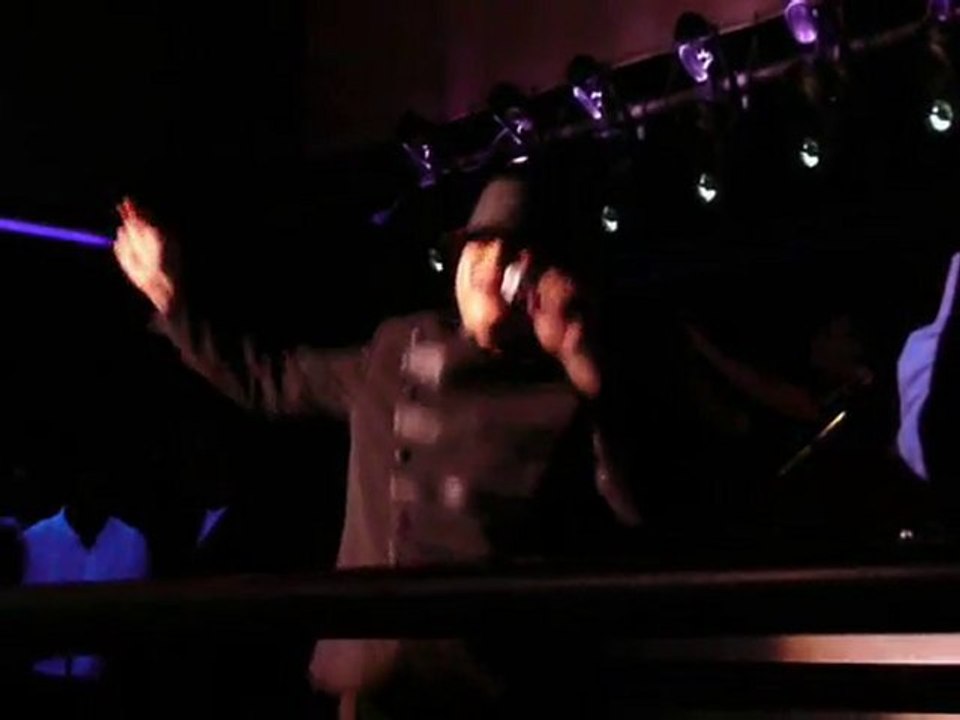 Lillo Thomas - Am I to blame (Live Dashake 2010)