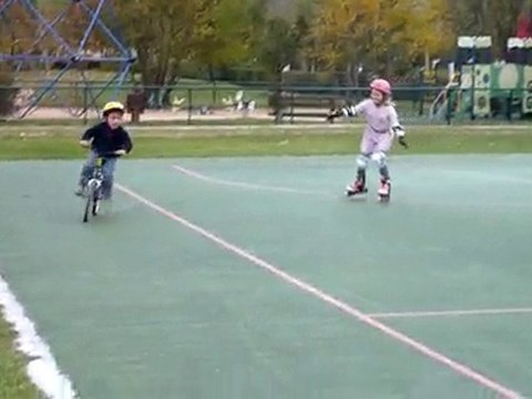 20101030 Course vélo contre roller Royan