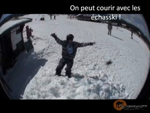 Echasses + ski = les échasses urbaines à la montagne - Kangour'HOP