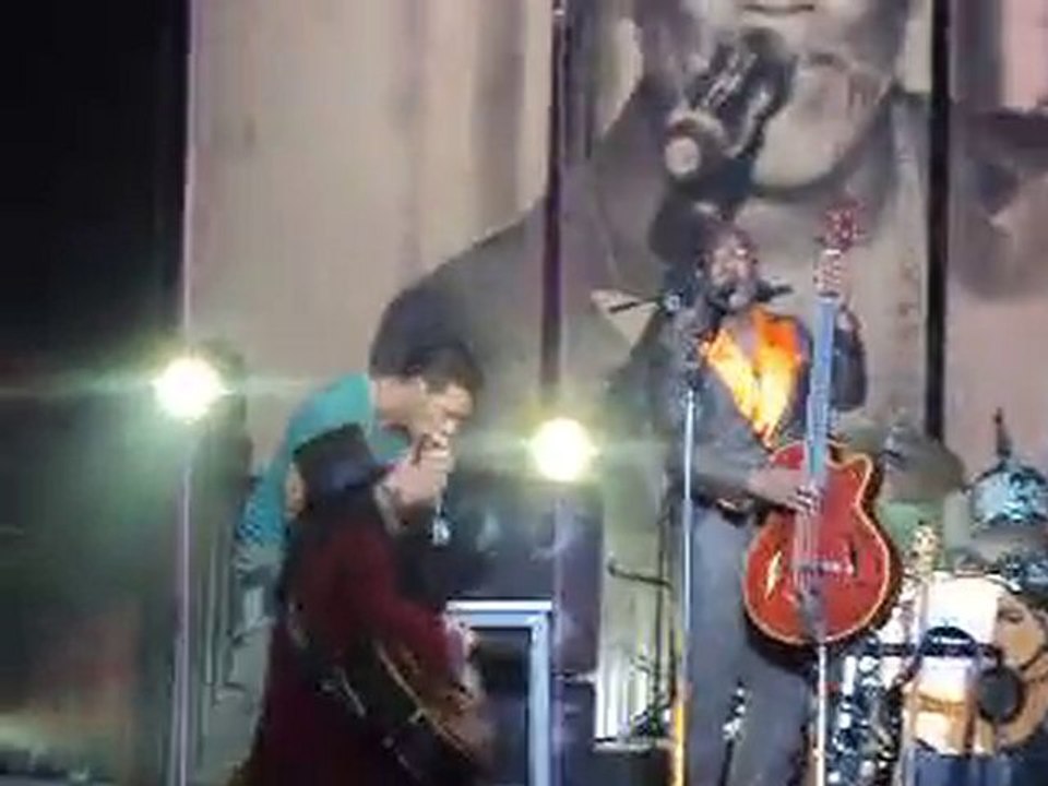 Christophe Maé - Pau 6 novembre 2010 - 001