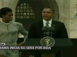 Obama llega a India en la primera escala de su gira asiática