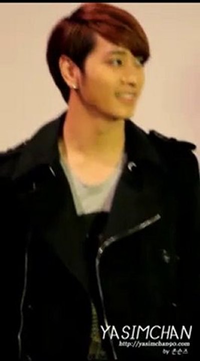 [101106] 2PM DAY @ CGV - Chansung fancam 6