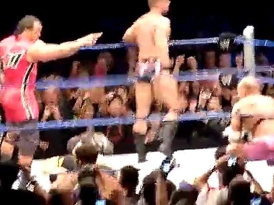 10 - Fin du main event et mega-brawl général