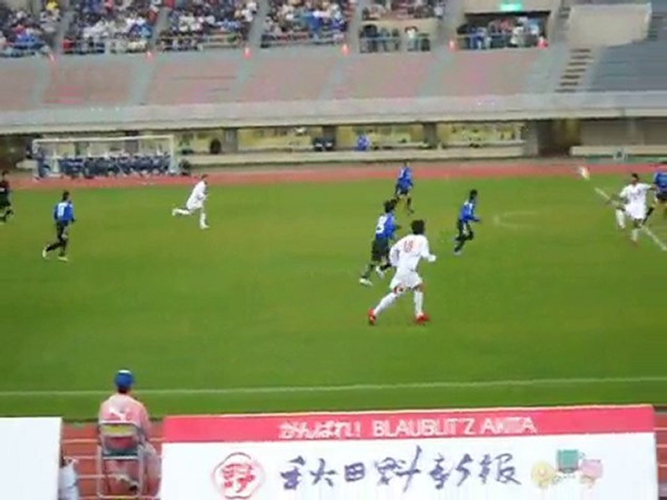 JFL後期14節　ブラウブリッツ秋田vs佐川印刷SC　印刷のPK獲得シーン