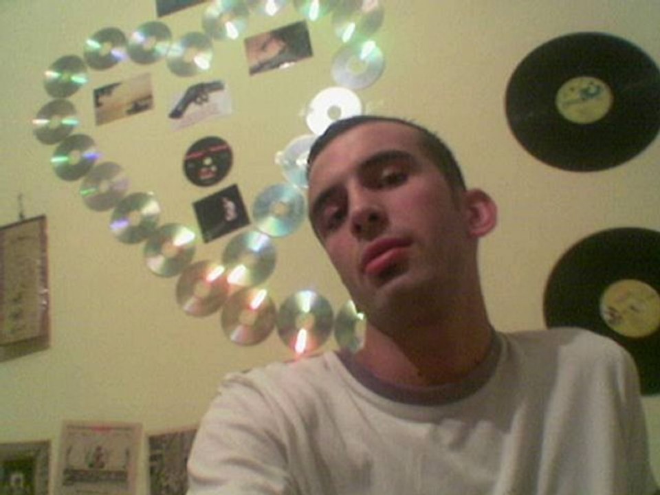 sensiz asla burcum benim