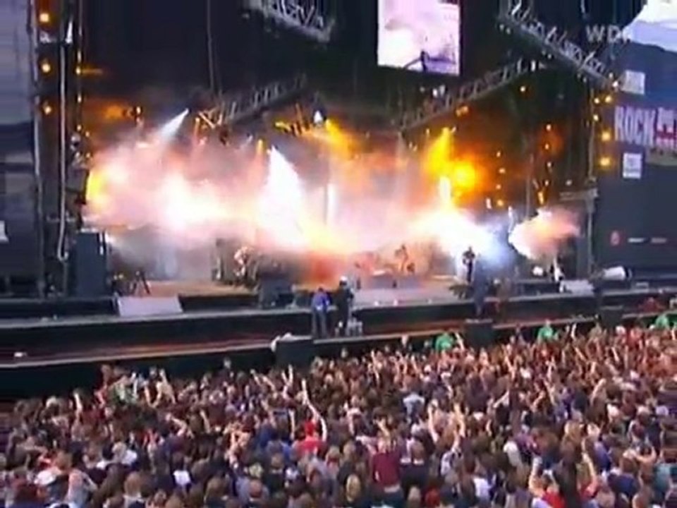 Marilyn Manson - Sweet Dreams (Are Made Of This) . LIVE