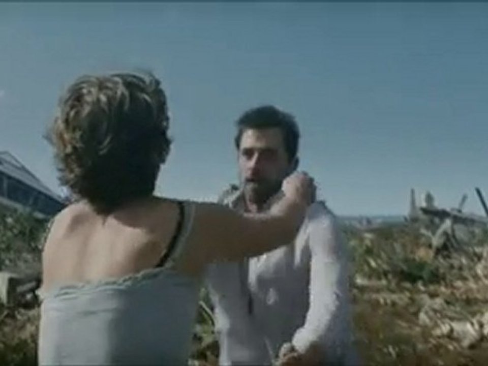 AU DELA TRAILER  FILM CLINT EASTWOOD HEREAFTER VOSTF 2010