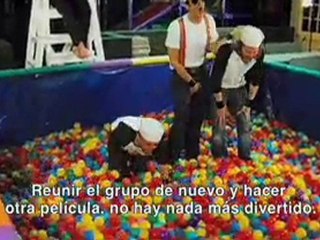 Jackass 3D Exclusive Featurette (Detrás las cámaras)