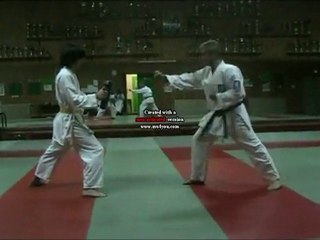 Séances de Kakato Geri et Maï Geri sur makiwara