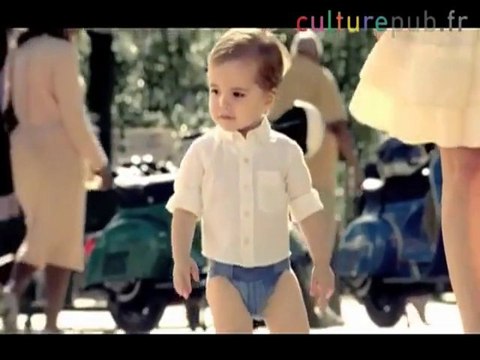 Célébrités: Couches de bébé à la mode